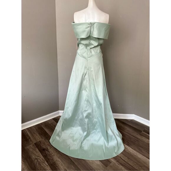 NWT Teri Jon Stretch Gazar Portrait Neck Side Drape A Line Gown Size 10 $1060 - Picture 7 of 11